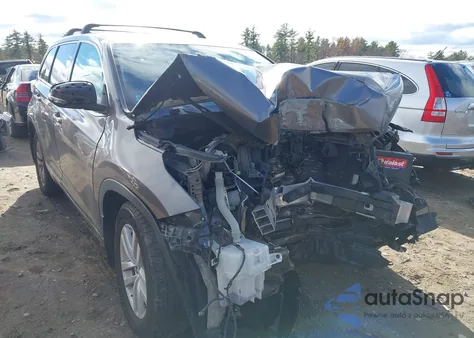 2016 Toyota Highlander Le V6 z USA, uszkodzony, nr VIN 5TDBKRFH9GS351520